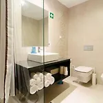 Tower By 3* פראיה דה רושה