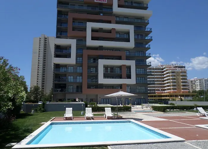 Aparthotel Tower By 3*